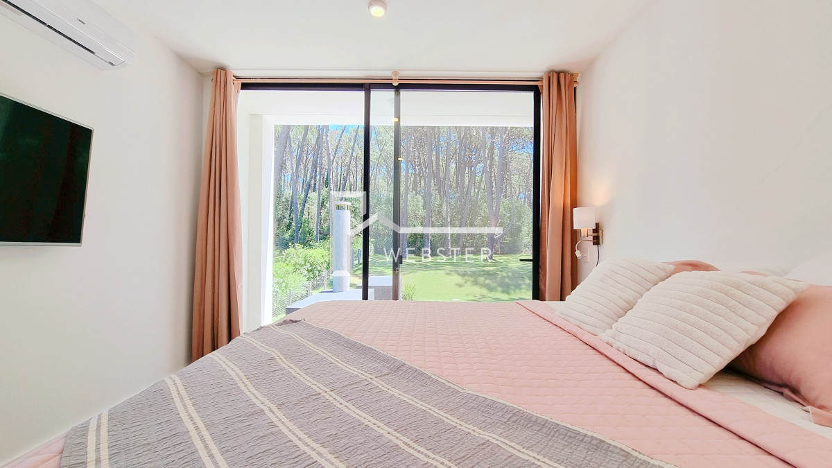 Casa ID.1757 - Casa a Estrenar en Barrio Privado. 4 Suites, Piscina climatizada, losa radiante.