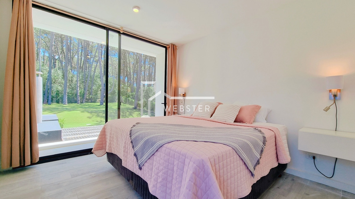 Casa ID.1757 - Casa a Estrenar en Barrio Privado. 4 Suites, Piscina climatizada, losa radiante.