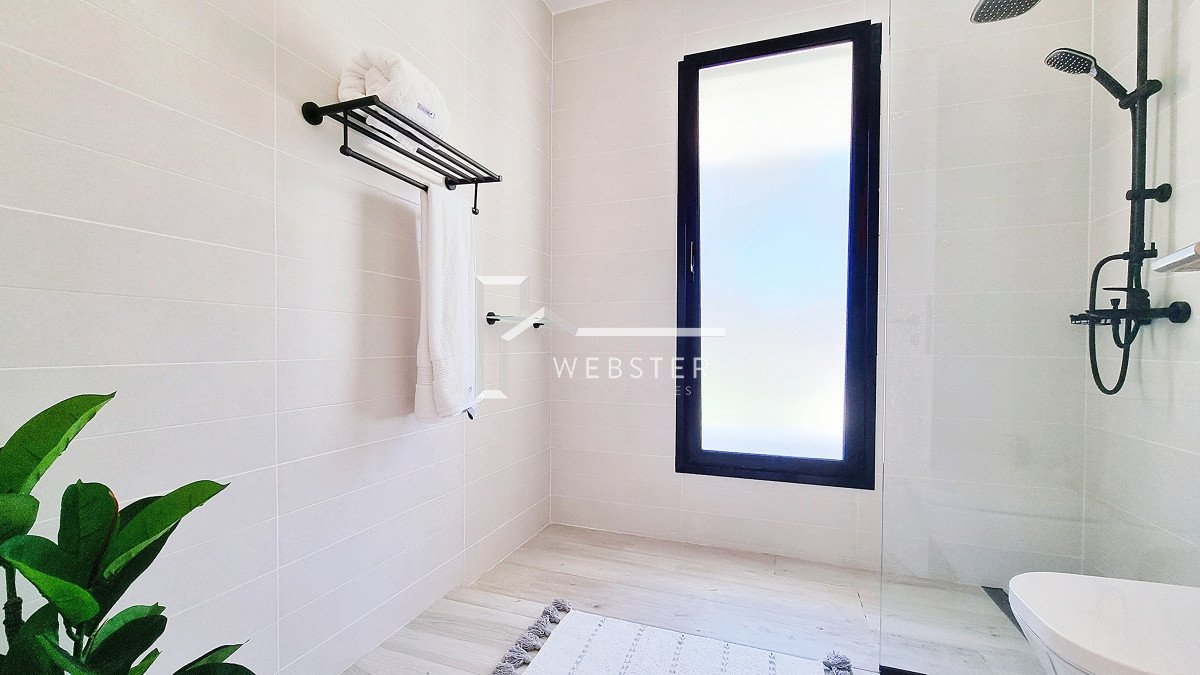 Casa ID.1757 - Casa a Estrenar en Barrio Privado. 4 Suites, Piscina climatizada, losa radiante.