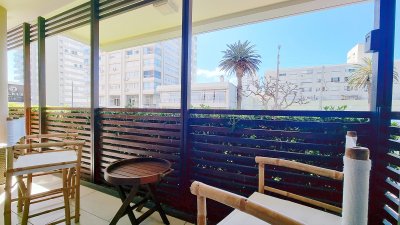 Apartamento moderno en Peninsula, 3 dormitorios, parrillero, garage doble. Planta Baja. - NDM23779A
