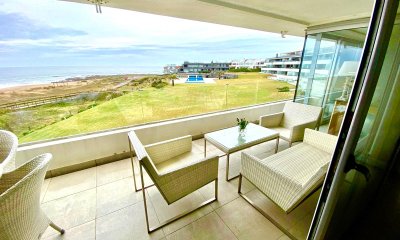 Penthouse en Venta de 3 dormitorios en Edificio Esturion Montoya , Maldonado , La Barra