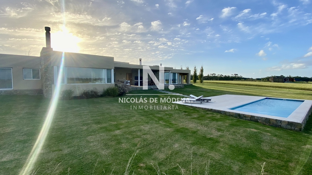 Laguna de los Cisnes - GoPunta - Portal Inmobiliario de Punta del Este - Maldonado