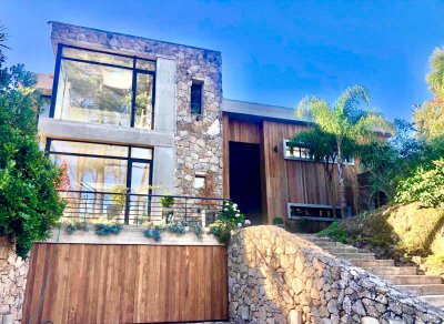 Espectacular casa en Barrio Privado La Arbolada