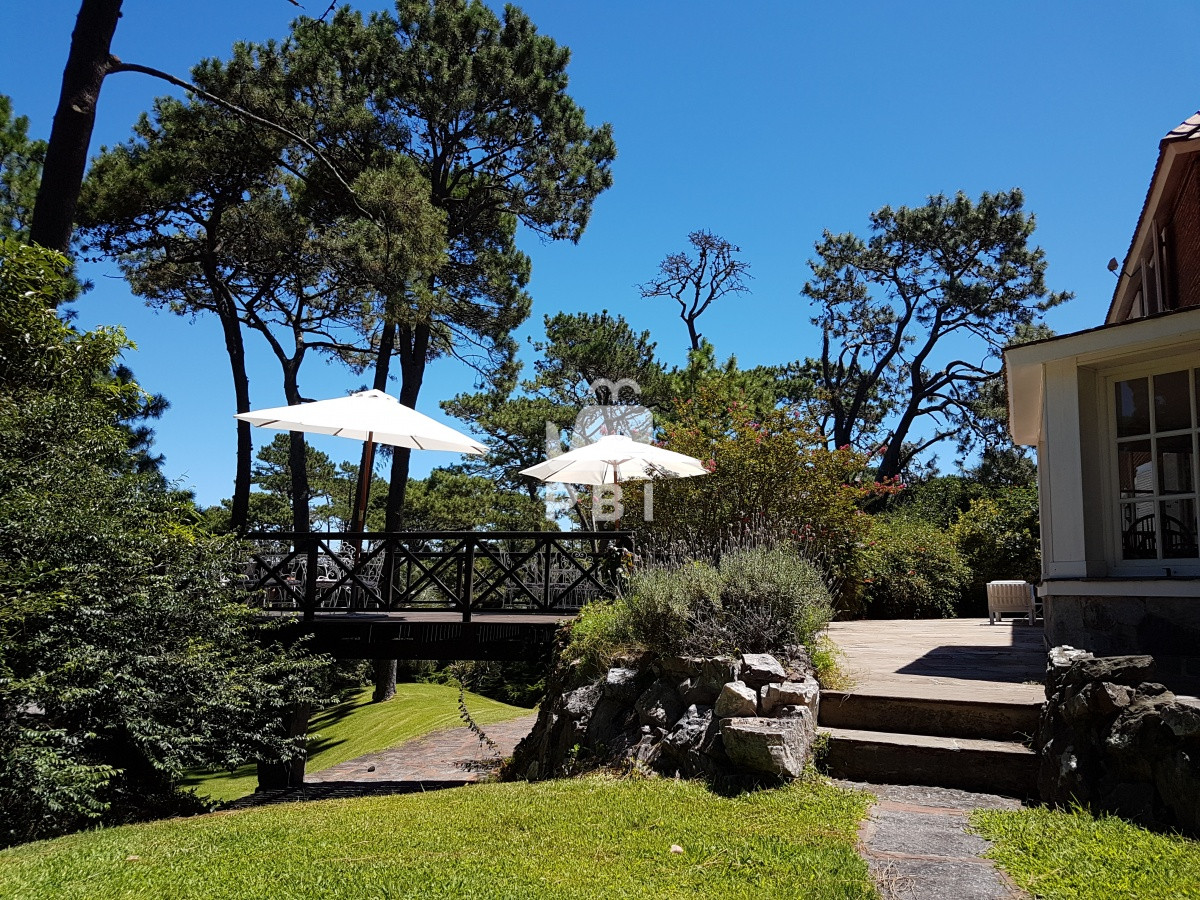 R3JhbiBjaGFsZXQgdHJhZGljaW9uYWwgOSBzdWl0ZXMgYSBwb2NhcyBjdWFkcmFzIGRlbCBNYXIuIC0gUmVmIDogUEJJMTU3MDQ=