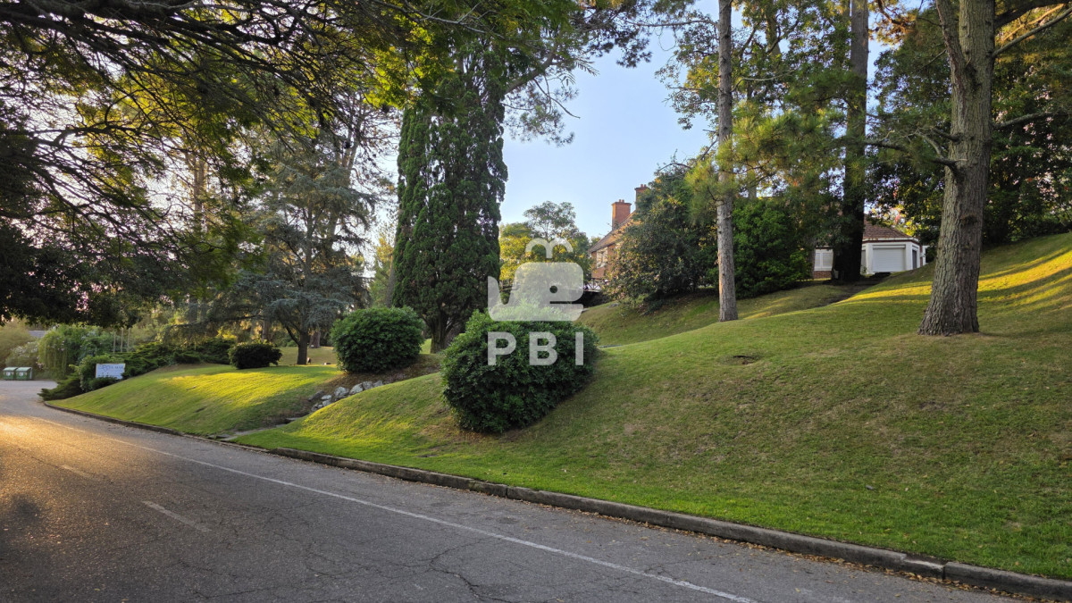 R3JhbiBjaGFsZXQgdHJhZGljaW9uYWwgOSBzdWl0ZXMgYSBwb2NhcyBjdWFkcmFzIGRlbCBNYXIuIC0gUmVmIDogUEJJMTU3MDQ=