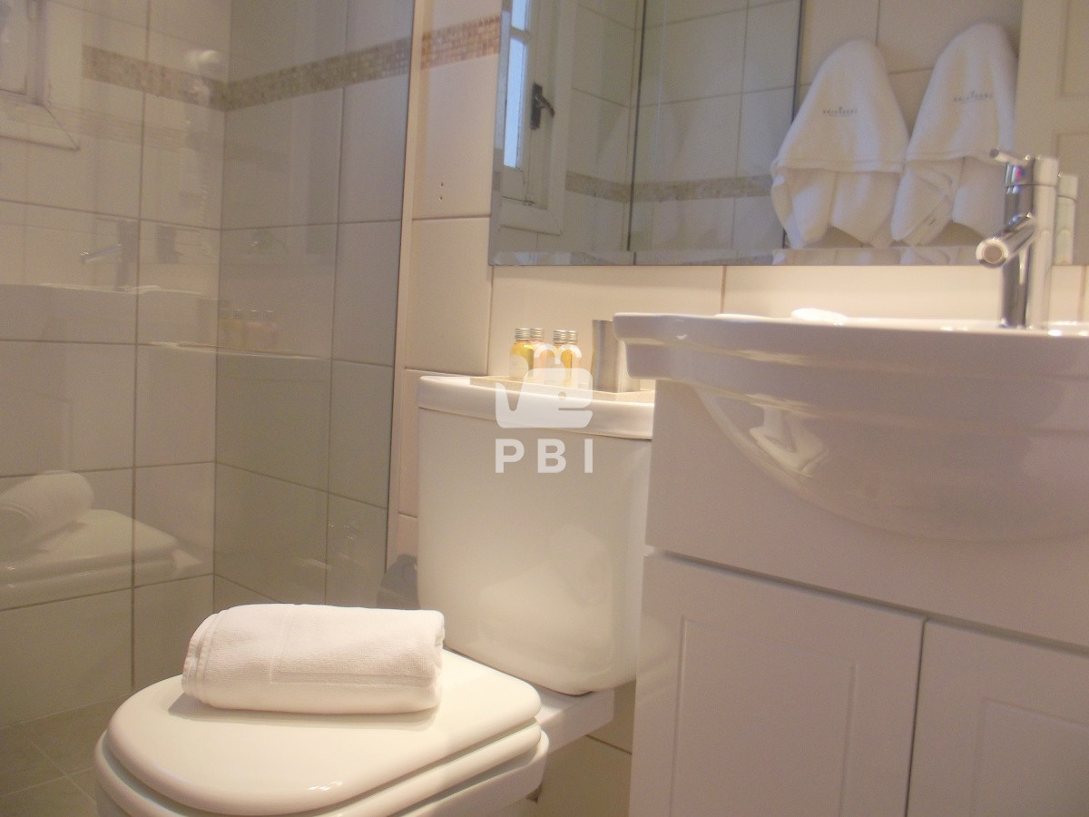 R3JhbiBjaGFsZXQgdHJhZGljaW9uYWwgOSBzdWl0ZXMgYSBwb2NhcyBjdWFkcmFzIGRlbCBNYXIuIC0gUmVmIDogUEJJMTU3MDQ=