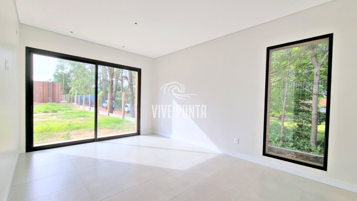 Casa ID.704 - Casa en Barrio Privado en San Rafael, 3 dormitorios, 1000 metros terreno, calefacción