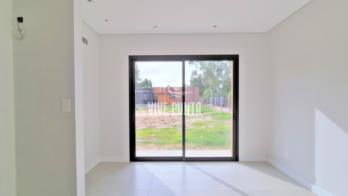 Casa ID.704 - Casa en Barrio Privado en San Rafael, 3 dormitorios, 1000 metros terreno, calefacción