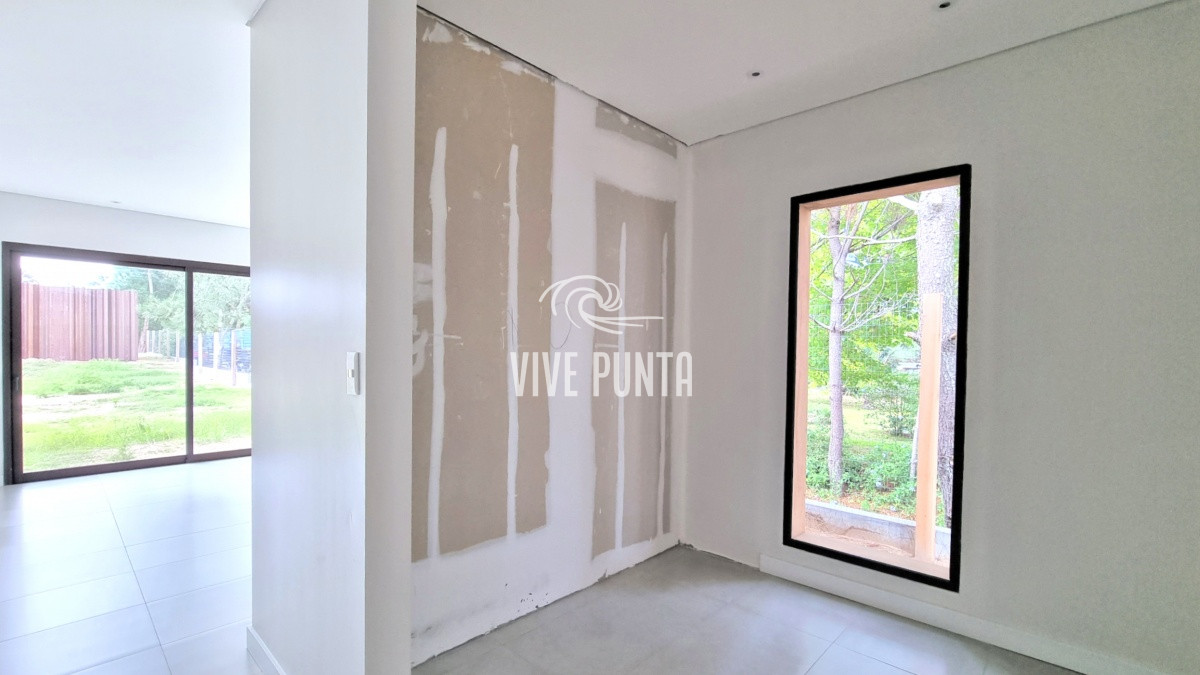 Casa ID.704 - Casa en Barrio Privado en San Rafael, 3 dormitorios, 1000 metros terreno, calefacción