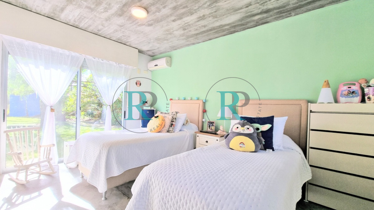 Casa ID.1134 - Casa Minimalista en San Rafael, 3 dormitorios + dependencia con lavadero 