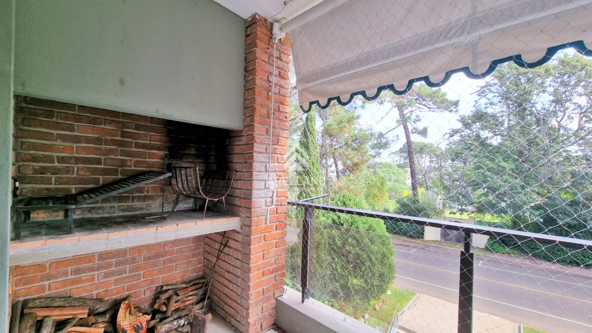 Apartamento ID.4757 - Apartamento edificio bajo, 3 dormitorios, 2 baños, balcon con parrillero