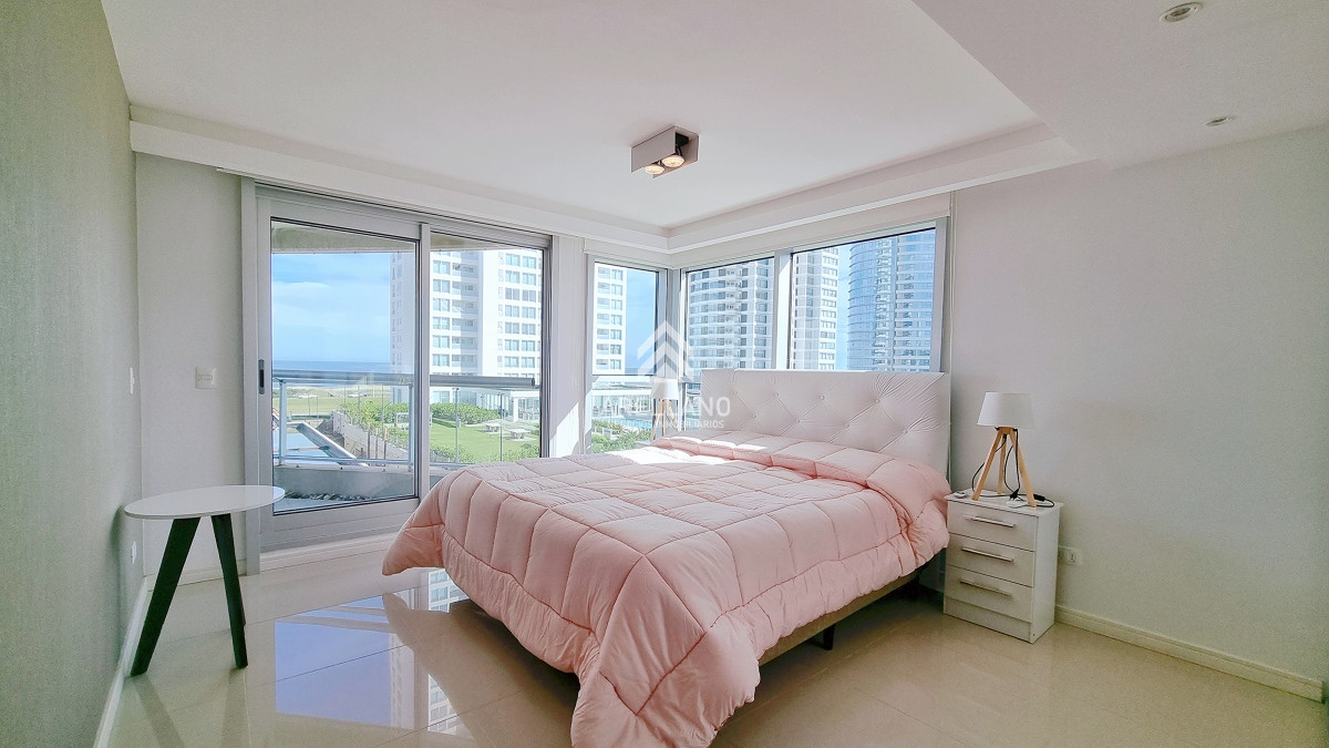 Apartamento ID.5599 - Venta Apartamento piso bajo en Look Brava! 3 dormitorios + dependencia, calefaccion.