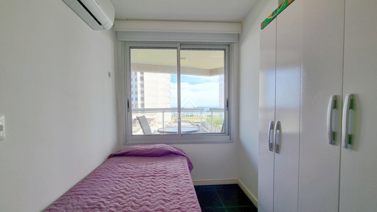 Apartamento ID.5599 - Venta Apartamento piso bajo en Look Brava! 3 dormitorios + dependencia, calefaccion.