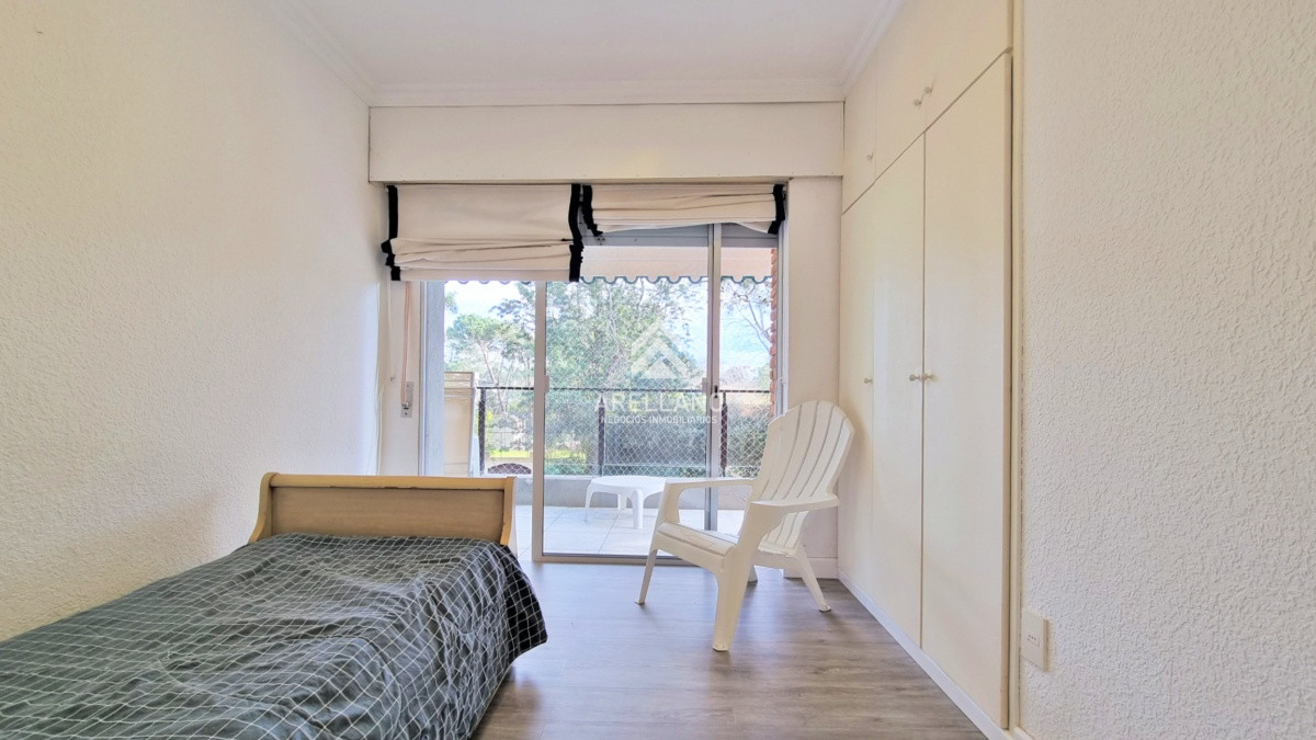 Apartamento ID.4757 - Apartamento edificio bajo, 3 dormitorios, 2 baños, balcon con parrillero
