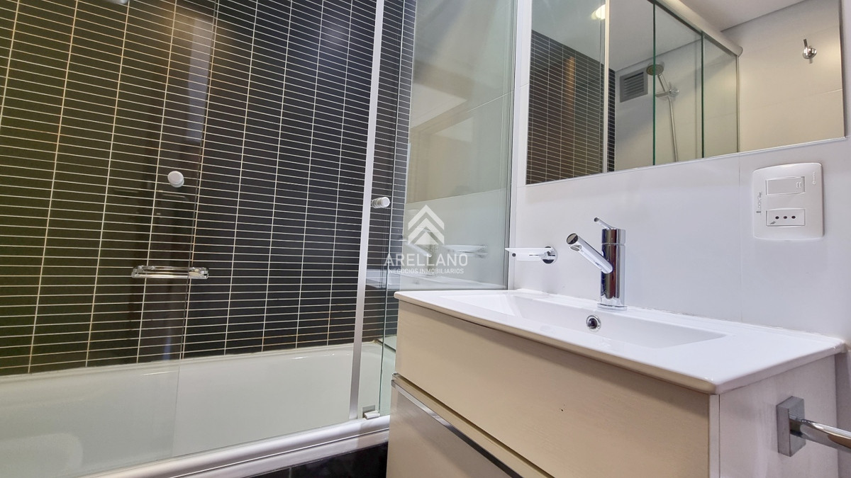 Apartamento ID.5599 - Venta Apartamento piso bajo en Look Brava! 3 dormitorios + dependencia, calefaccion.