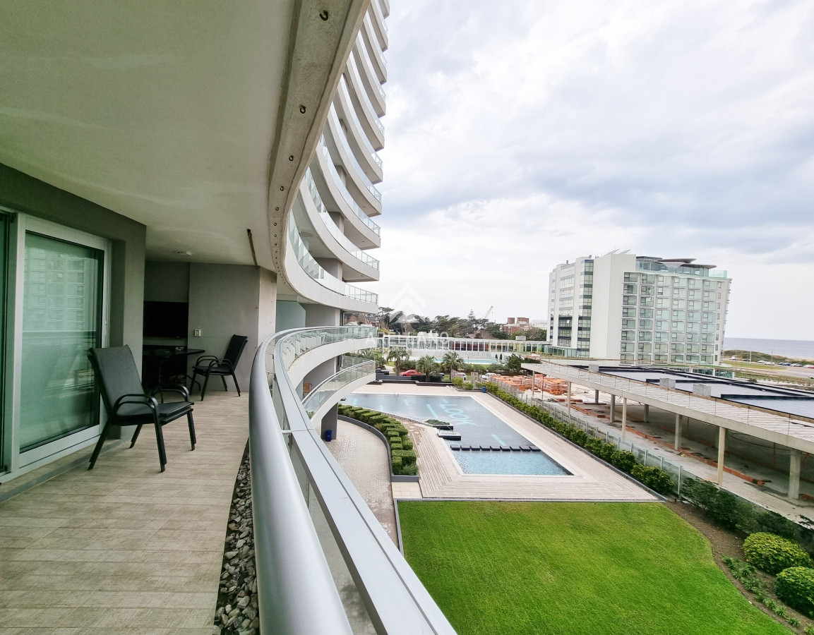 Apartamento ID.5599 - Venta Apartamento piso bajo en Look Brava! 3 dormitorios + dependencia, calefaccion.