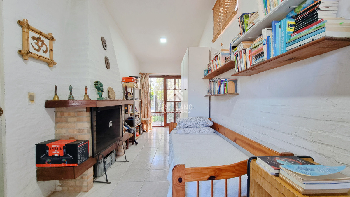 Casa ID.5267 - Casa tradicional en Lausana, 4 dormitorios, gran piscina, barbacoa cerrada, garage y estacionamiento.