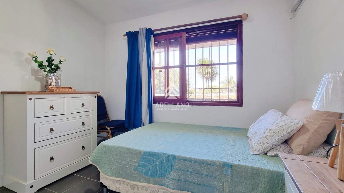 Casa ID.5267 - Casa tradicional en Lausana, 4 dormitorios, gran piscina, barbacoa cerrada, garage y estacionamiento.