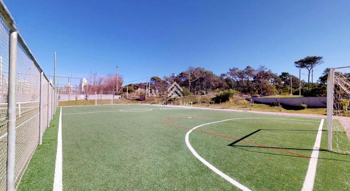 Apartamento ID.5599 - Venta Apartamento piso bajo en Look Brava! 3 dormitorios + dependencia, calefaccion.