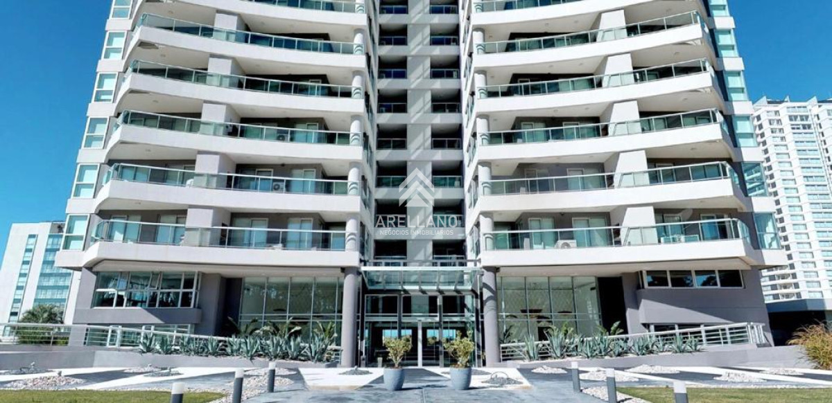 Apartamento ID.5599 - Venta Apartamento piso bajo en Look Brava! 3 dormitorios + dependencia, calefaccion.