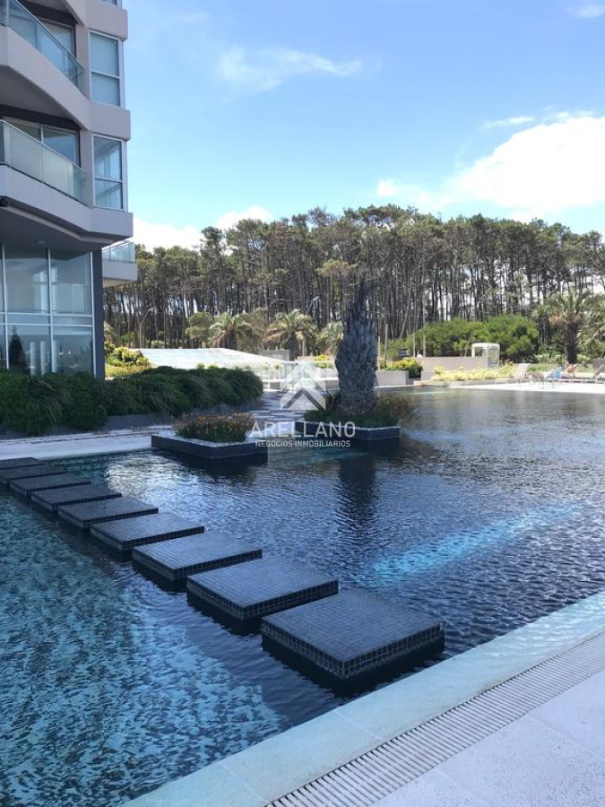 Apartamento ID.5599 - Venta Apartamento piso bajo en Look Brava! 3 dormitorios + dependencia, calefaccion.