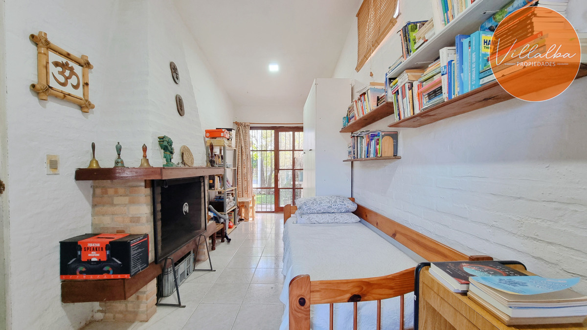 Apartamento ID.3673 - Casa tradicional en Lausana, 4 dormitorios, gran piscina, barbacoa cerrada, garage y estacionamiento.