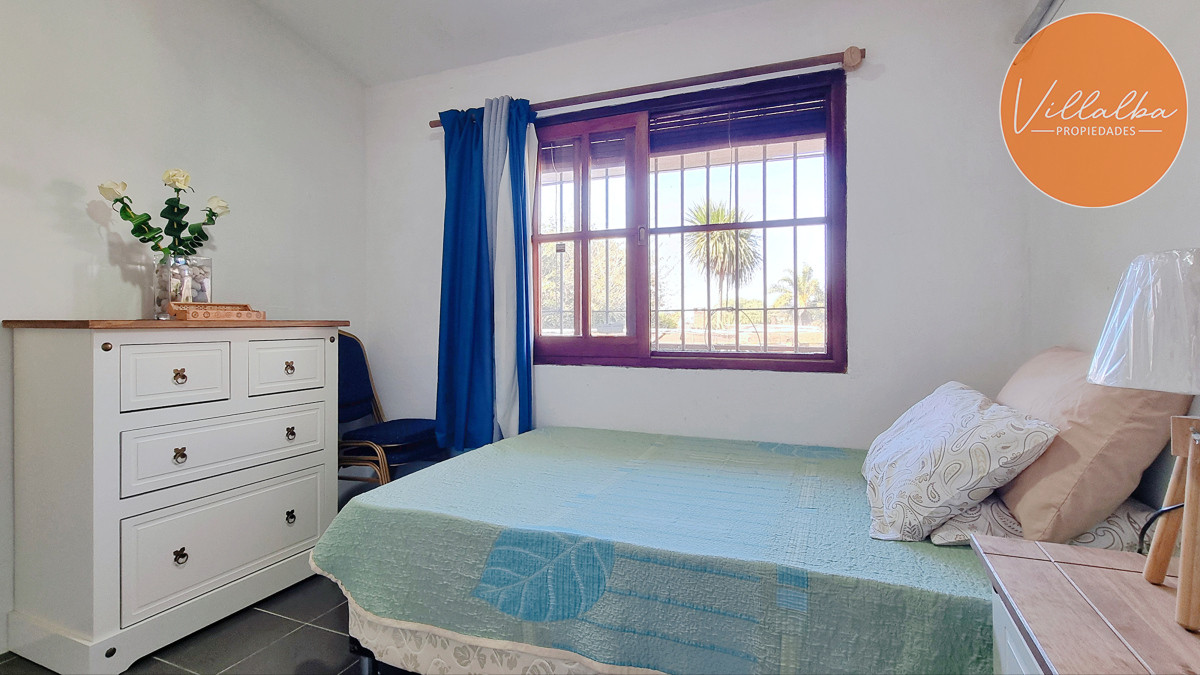 Apartamento ID.3673 - Casa tradicional en Lausana, 4 dormitorios, gran piscina, barbacoa cerrada, garage y estacionamiento.