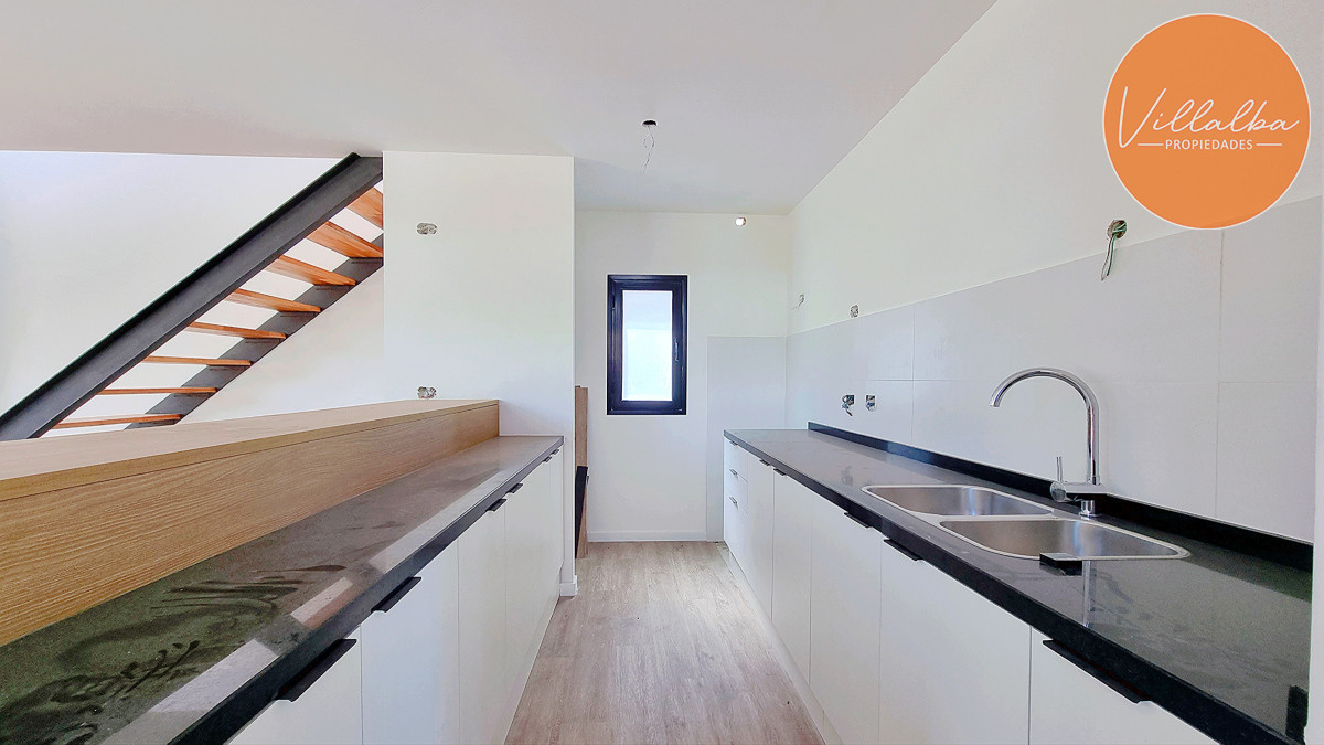 Casa ID.3000 - Casa a estrenar en barrio Privado. 3 dormitorios, 3 baños, calefacción