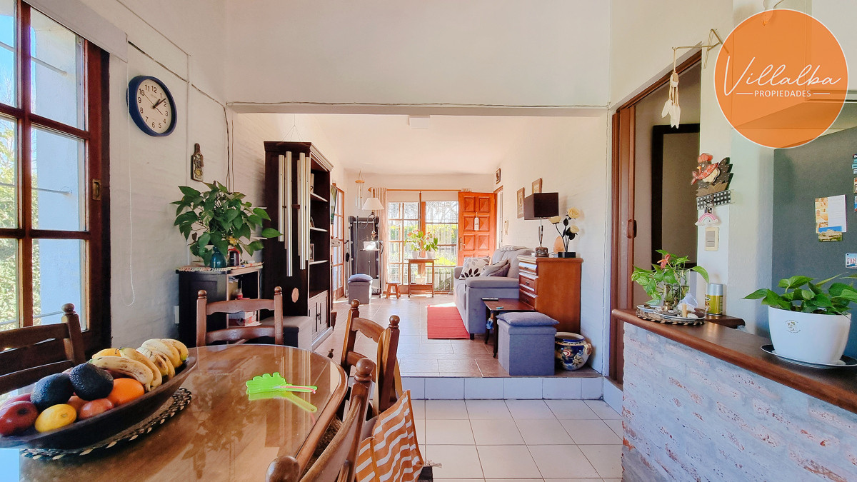 Apartamento ID.3673 - Casa tradicional en Lausana, 4 dormitorios, gran piscina, barbacoa cerrada, garage y estacionamiento.