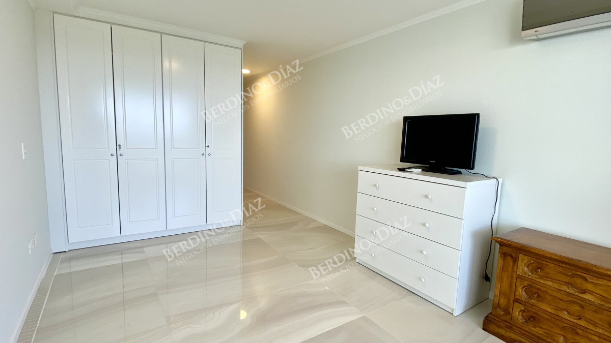 Apartamento ID.2791 - Departamento con vista al mar 3 dormitorios Mansa