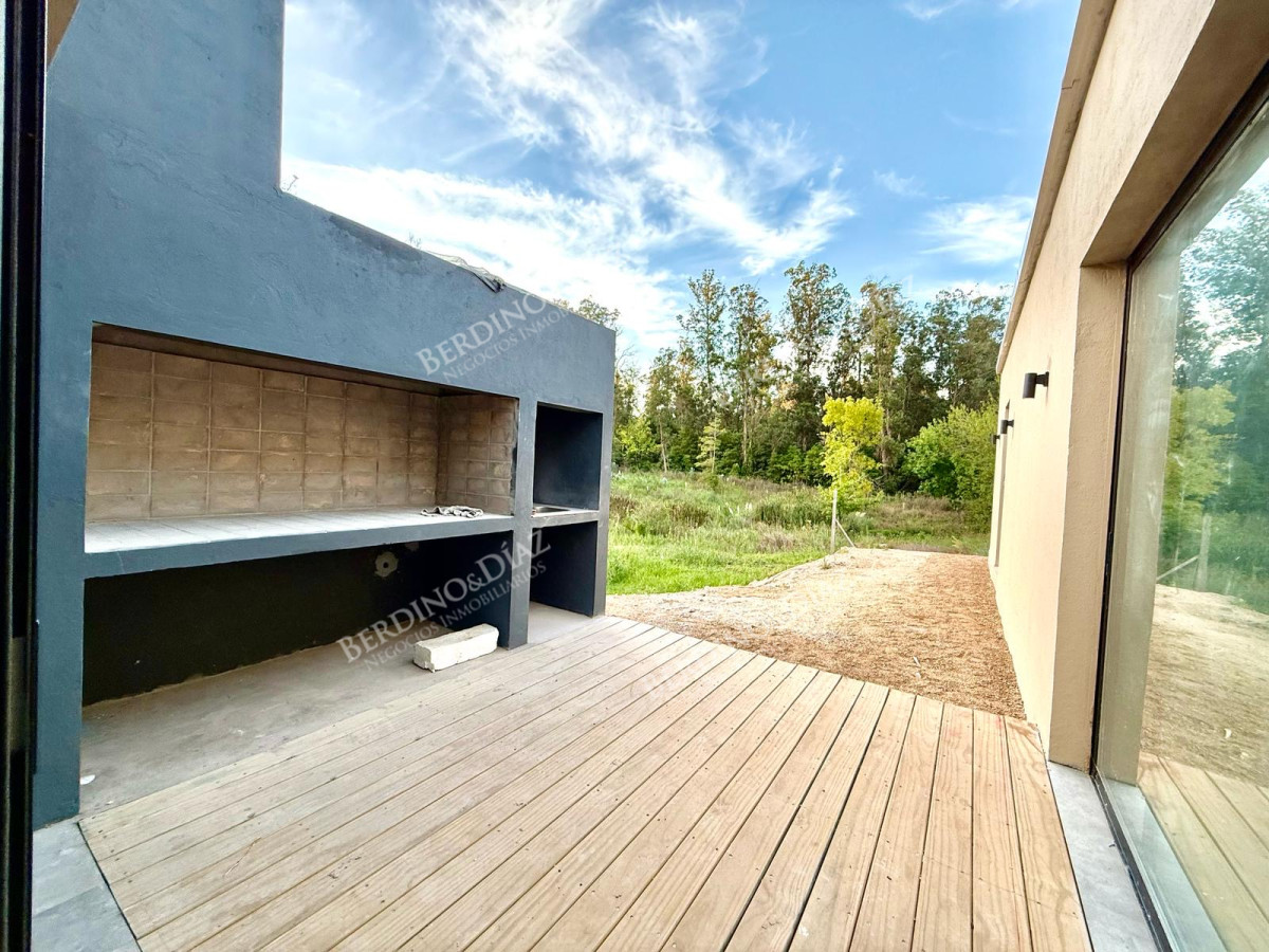 Casa ID.2754 - Hermoso proyecto Barrio Cerrado en la barra “ Bosques del Tesoro