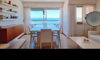 Apartamento en Peninsula, Piso Alto, reciclado, 3 dormitorios + servicio, garage