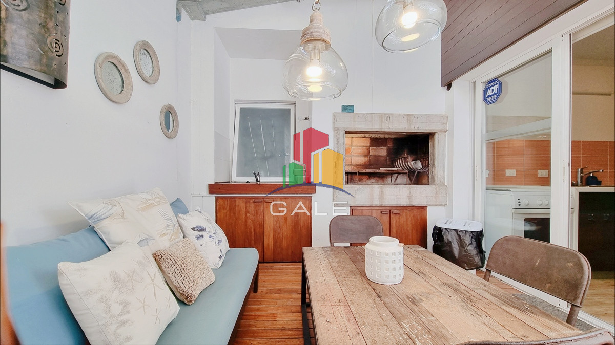 Apartamento ID.2750 - Apartamento moderno en Peninsula, 3 dormitorios, parrillero, garage doble. Planta Baja.