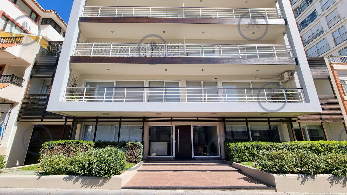 Apartamento ID.3098 - Apartamento moderno, 3 dormitorios, 3 baños, parrillero, losa radiante y Vista al mar!