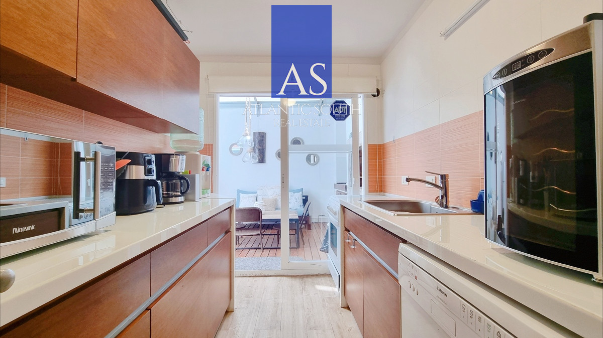 Apartamento ID.4307 - Apartamento moderno en Peninsula, 3 dormitorios, parrillero, garage doble. Planta Baja.