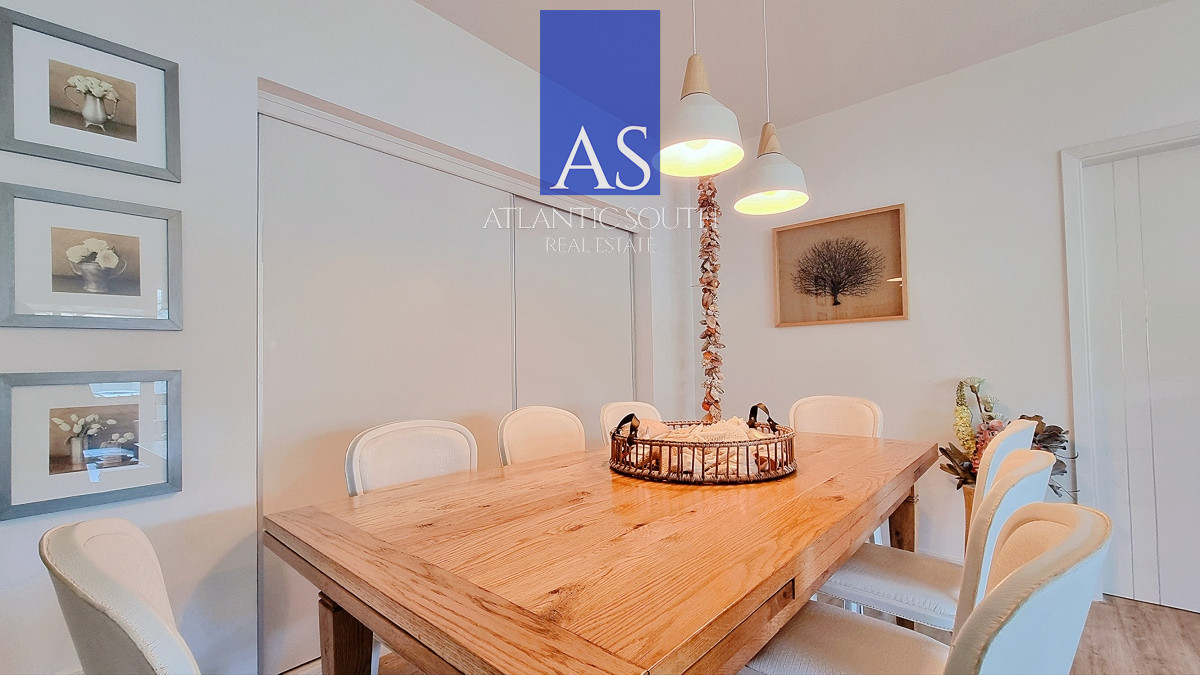 Apartamento ID.4307 - Apartamento moderno en Peninsula, 3 dormitorios, parrillero, garage doble. Planta Baja.
