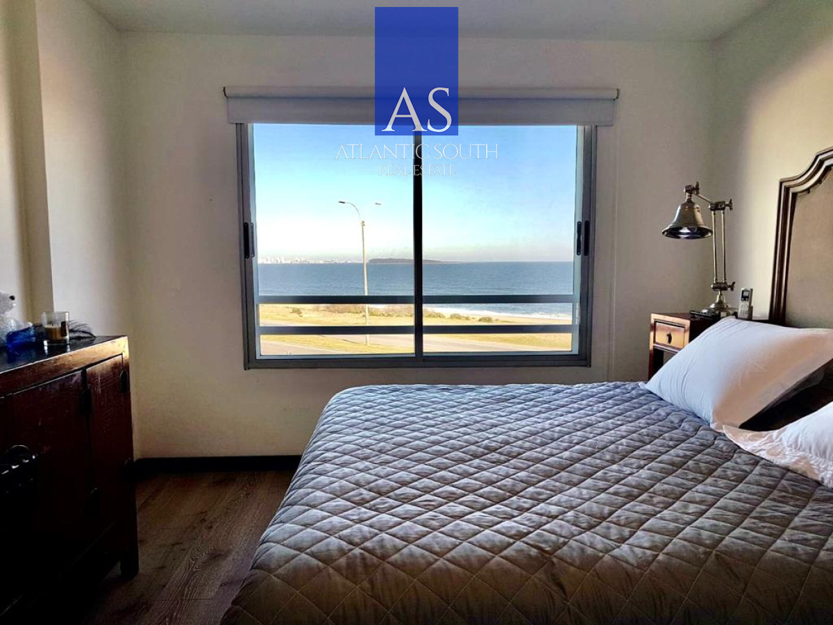 Apartamento ID.112 - Frente al Mar, 3 dormitorios 3 baños, hermosa vista hacia Punta del Este