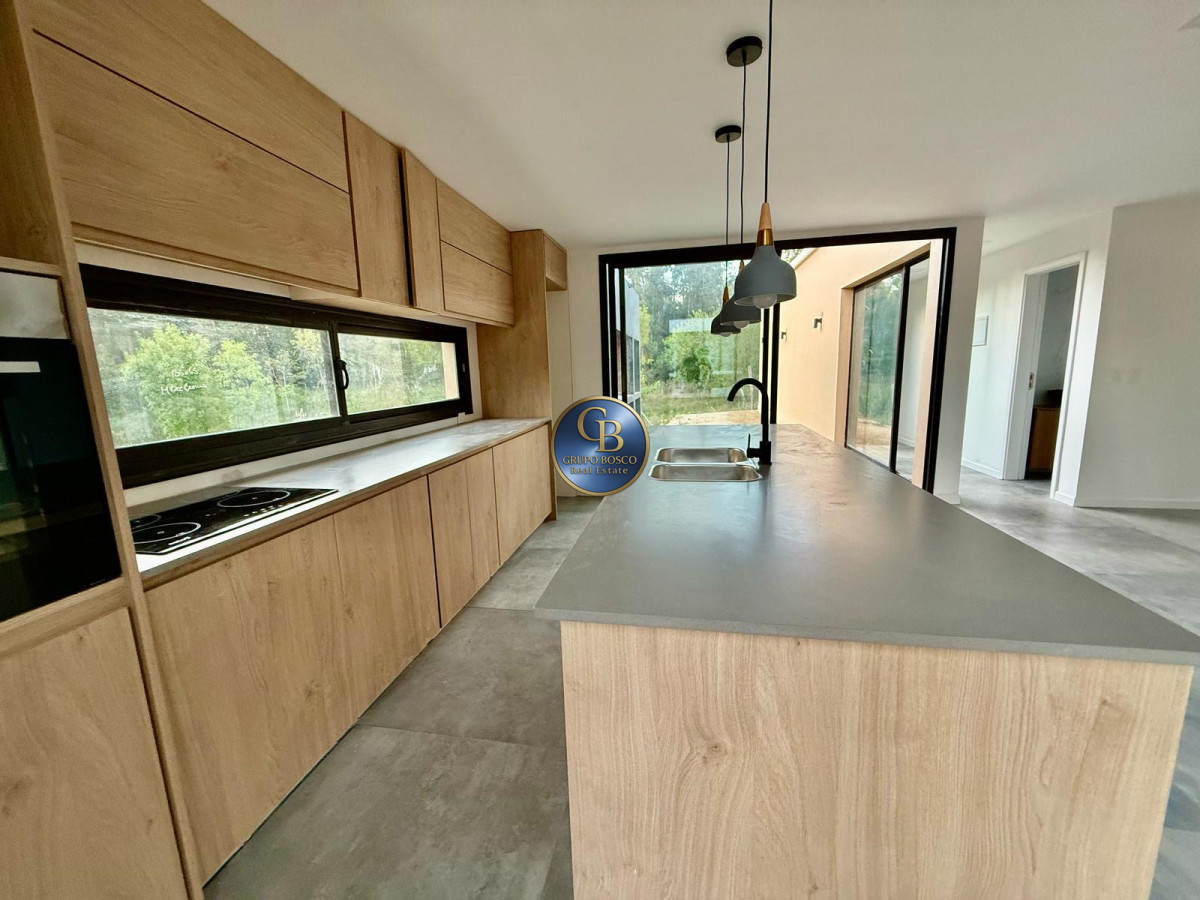 Casa ID.1146 - Hermoso proyecto Barrio Cerrado en la barra “ Bosques del Tesoro