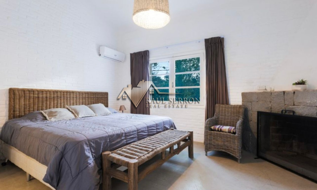 Casa ID.3223 - CASA EN MANSA EN VENTA DE 3 Y DEPENDENCIA VENTA