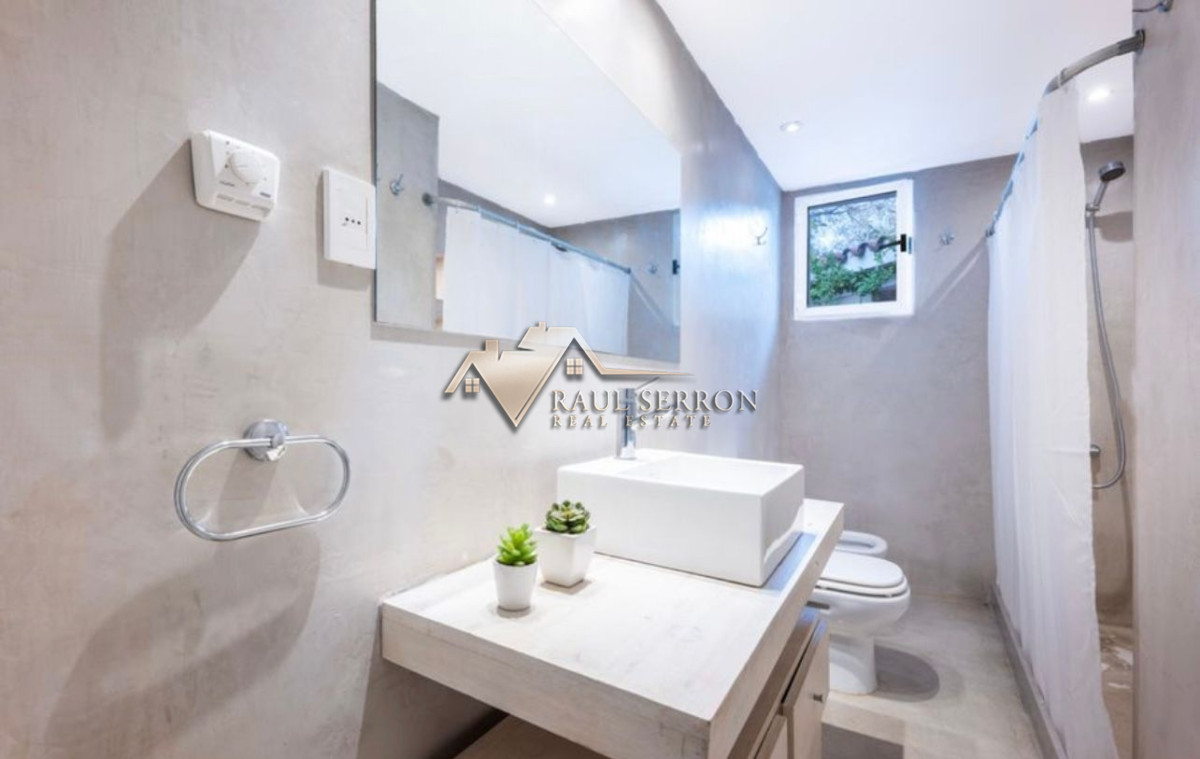 Casa ID.3223 - CASA EN MANSA EN VENTA DE 3 Y DEPENDENCIA VENTA