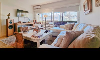 Venta apartamento moderno en Peninsula, 3 dormitorios, parrillero