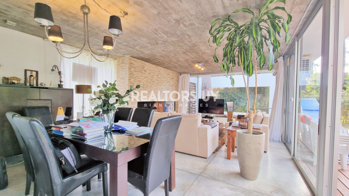 Casa ID.170 - Casa Minimalista en San Rafael, 3 dormitorios + dependencia con lavadero 