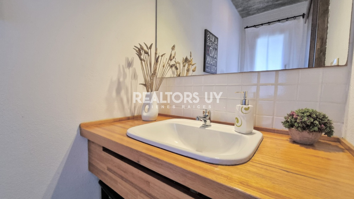 Casa ID.170 - Casa Minimalista en San Rafael, 3 dormitorios + dependencia con lavadero 