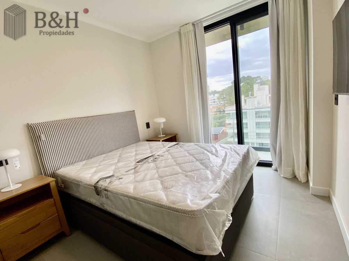 Apartamento ID.5435 - Alquiler Apartamento 2 dormitorios frente al mar en playa mansa