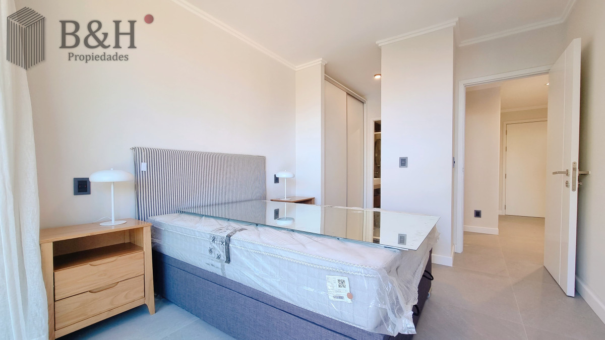 Apartamento ID.5436 - Alquiler Apartamento 2 dormitorios frente al mar en playa mansa