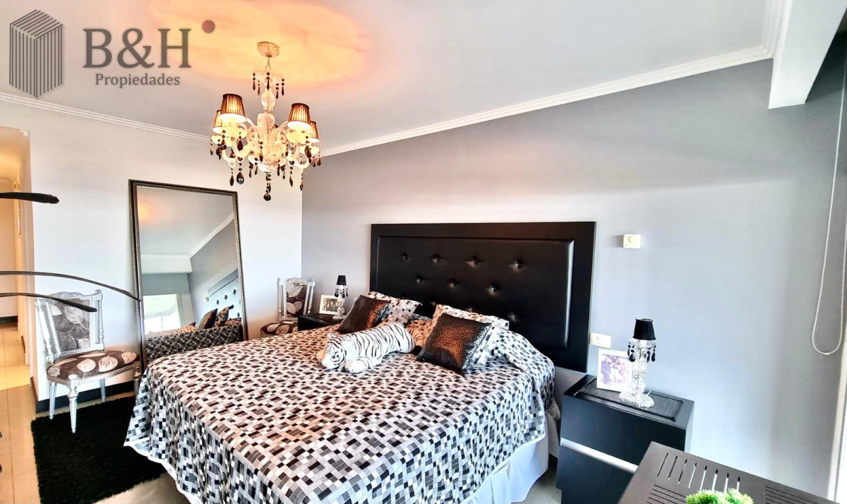 Apartamento ID.5429 - Apartamento en Torre Lobos frente a Playa Brava, 3 suites y servicio