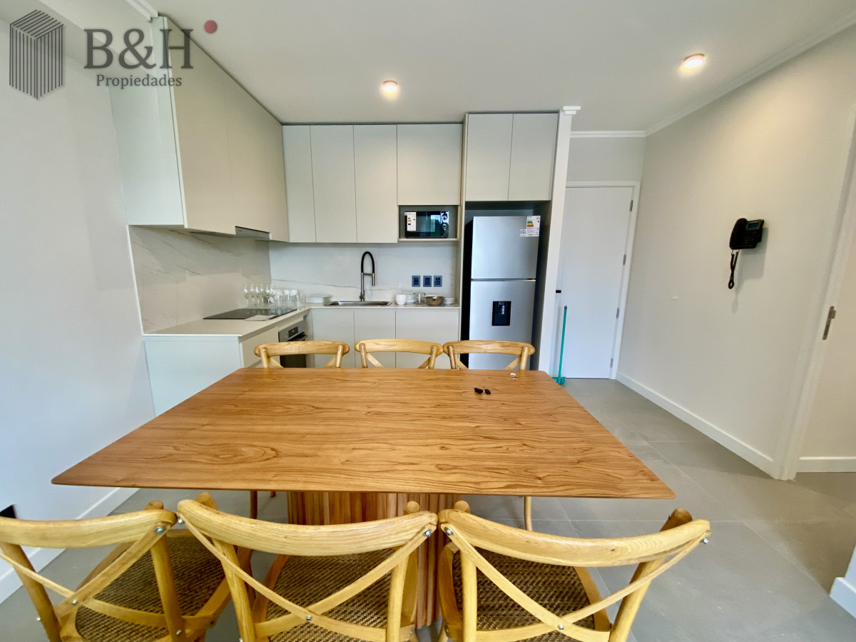 Apartamento ID.5435 - Alquiler Apartamento 2 dormitorios frente al mar en playa mansa