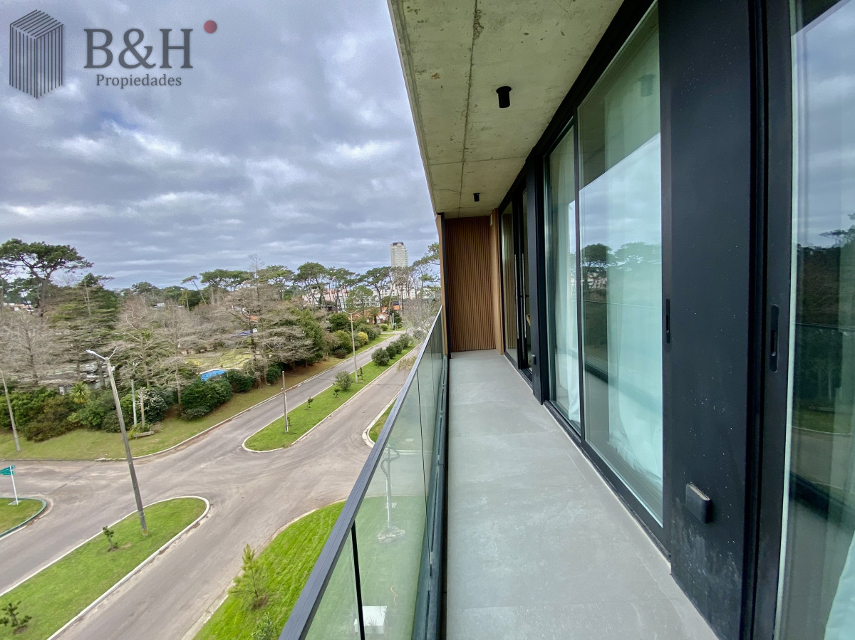 Apartamento ID.5435 - Alquiler Apartamento 2 dormitorios frente al mar en playa mansa