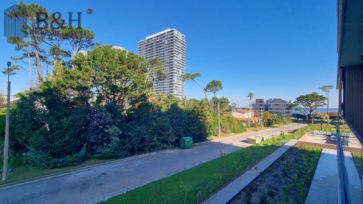 Apartamento ID.5436 - Alquiler Apartamento 2 dormitorios frente al mar en playa mansa