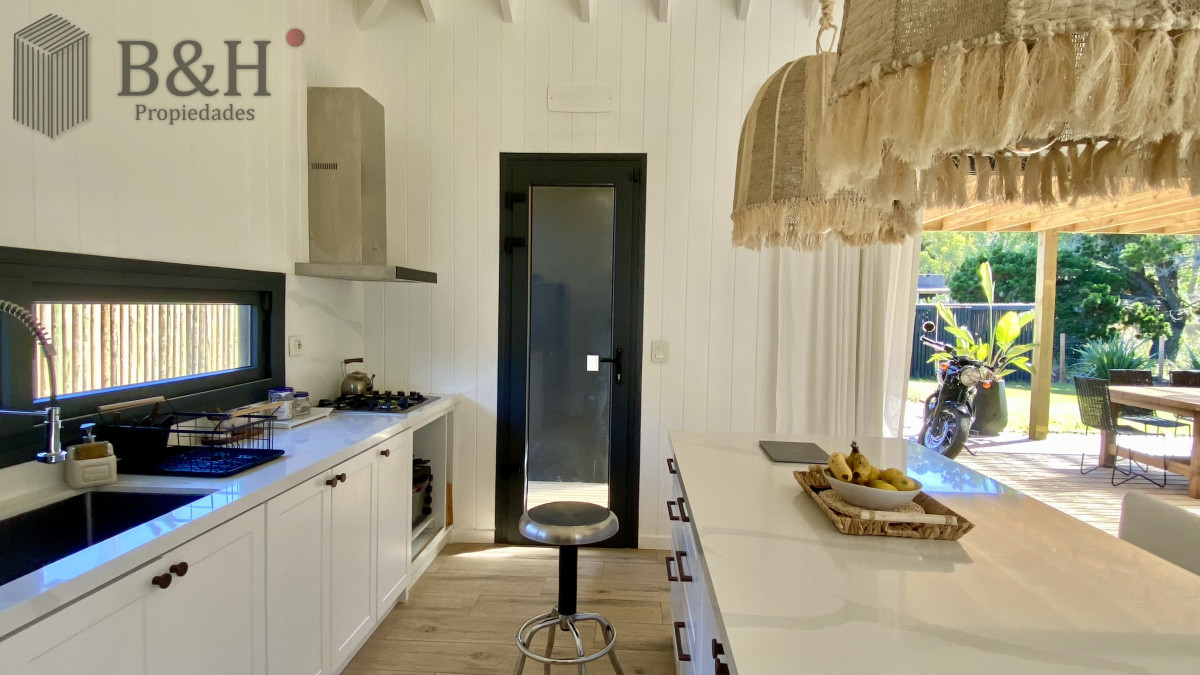 Casa ID.3963 - Espectacular Casa a estrenar de 3 dormitorios + piscina en San Vicente - Jose Ignacio